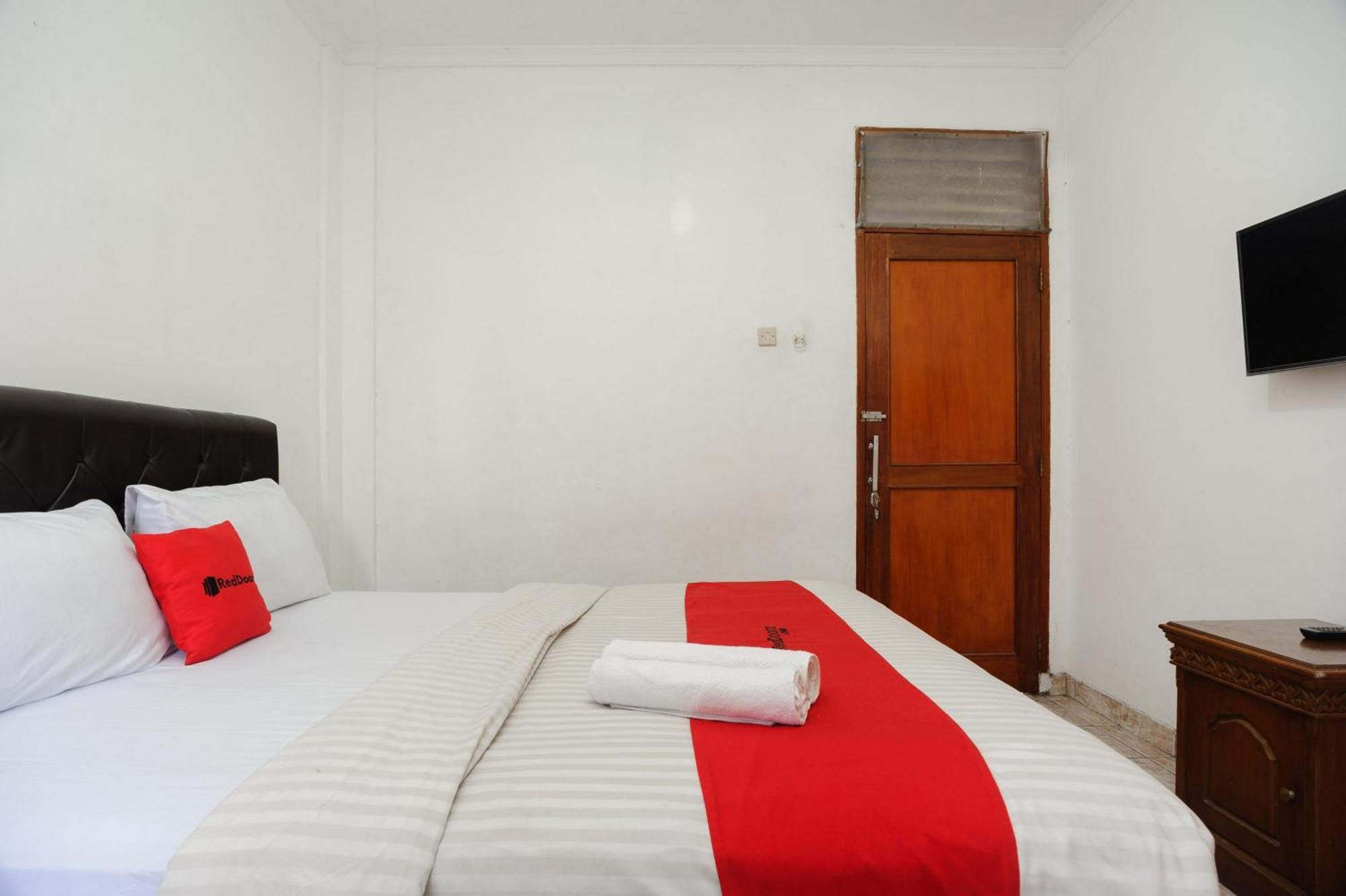 Reddoorz Syariah Near Aeon Mall Tanjung Barat Jakarta Buitenkant foto