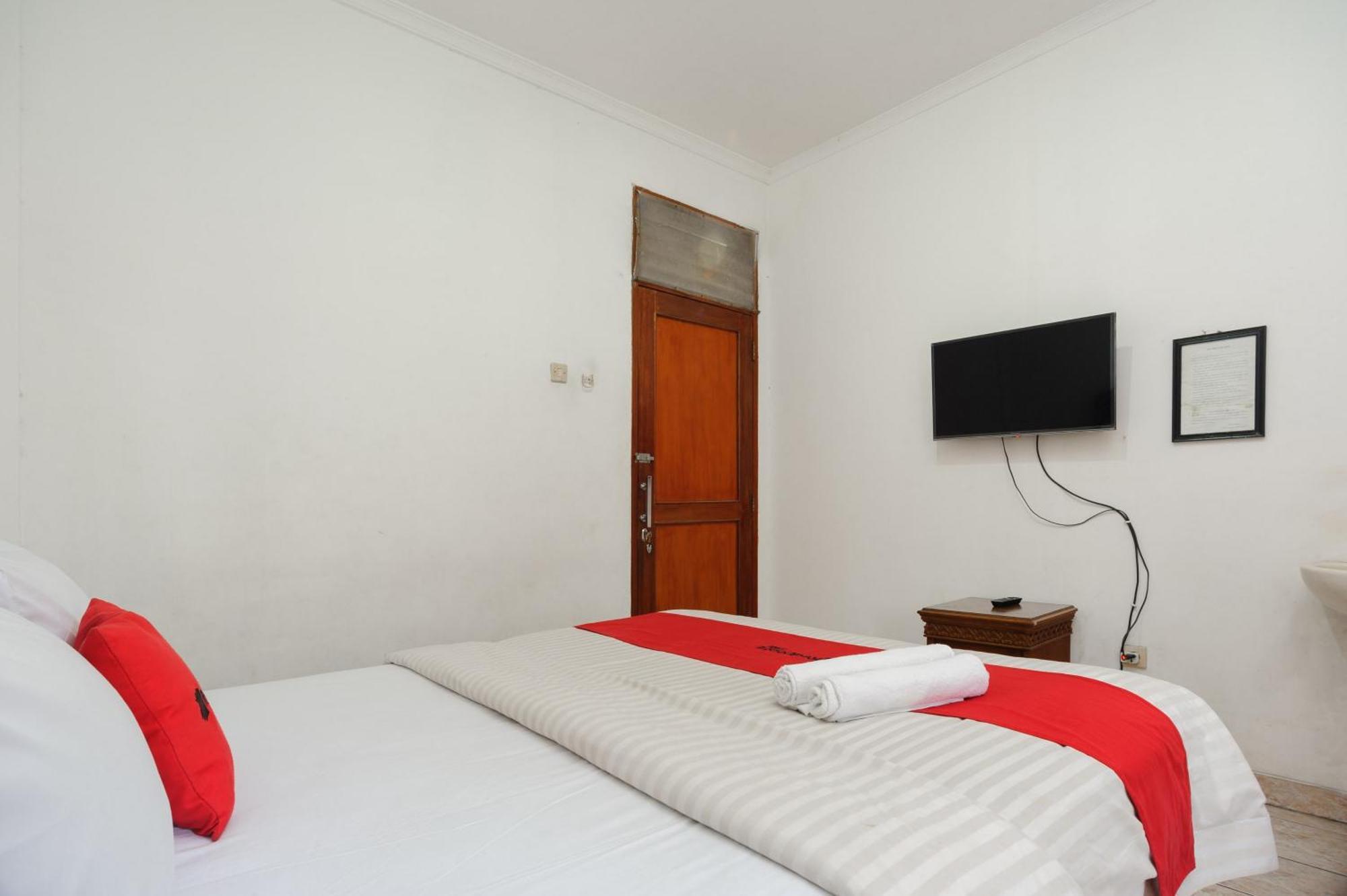 Reddoorz Syariah Near Aeon Mall Tanjung Barat Jakarta Buitenkant foto