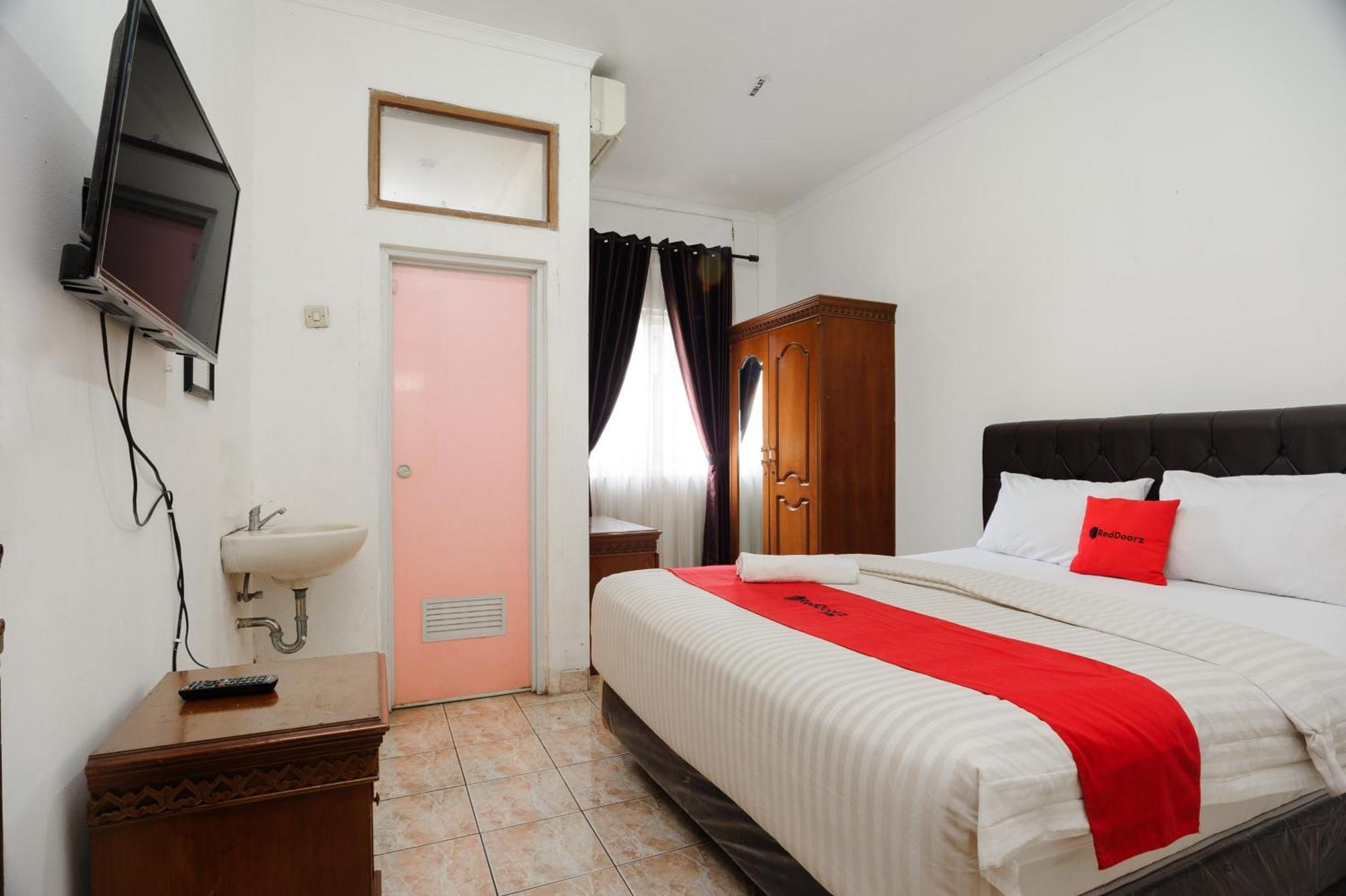 Reddoorz Syariah Near Aeon Mall Tanjung Barat Jakarta Buitenkant foto